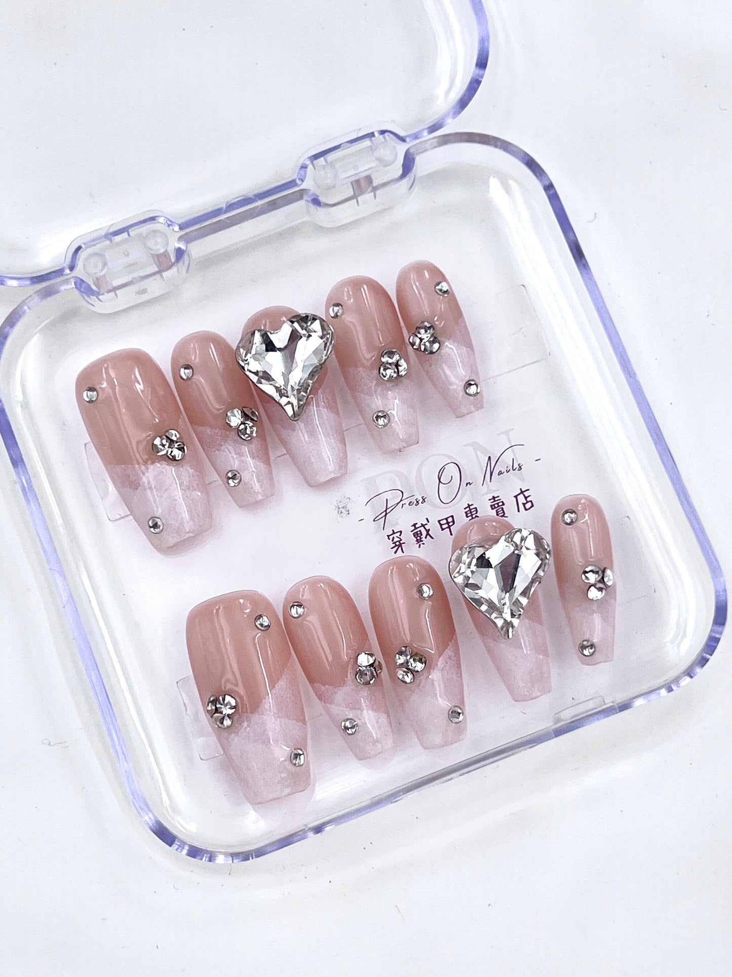 Nude small diamond love diamond French-wearing nail