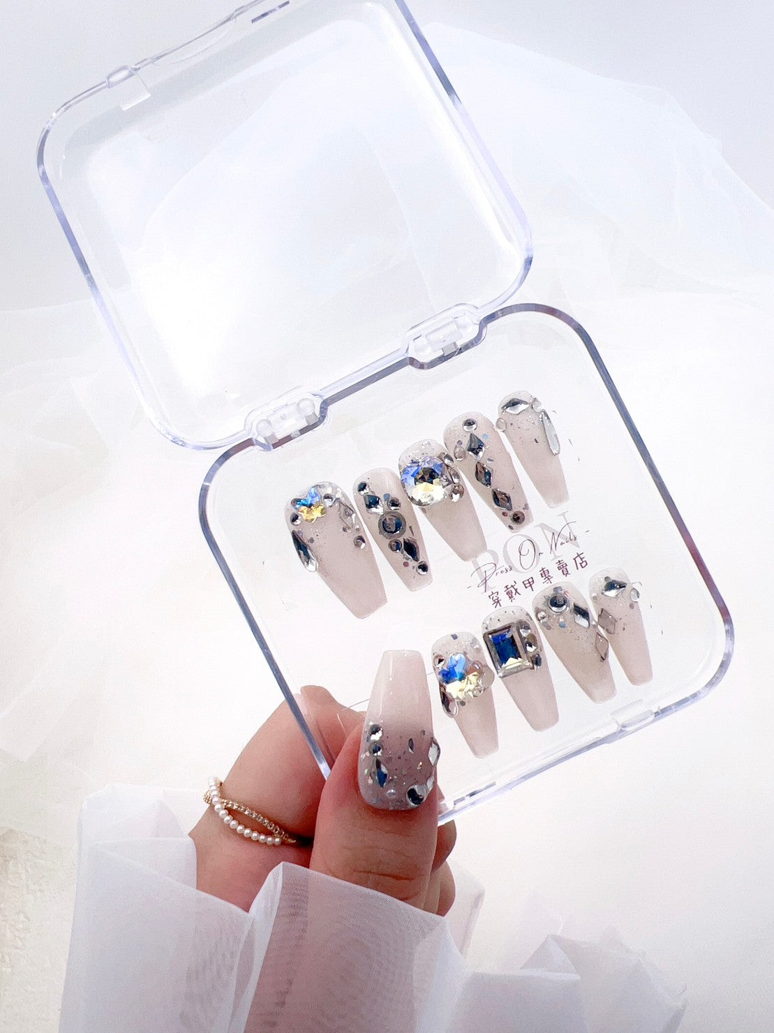 P821 Apricot White Diamond Long Ladder press on nails